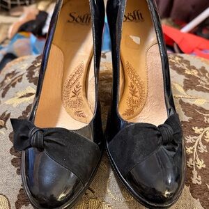 Sofft Black Patent Bow Heels